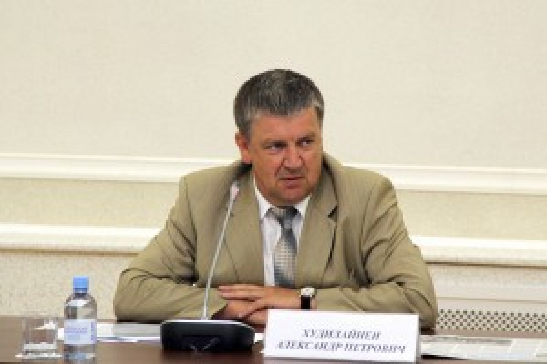 Губернатор Худилайнен "устраняет" мэра Петрозаводска?